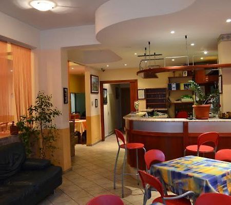 Donau Hotel Rimini Buitenkant foto